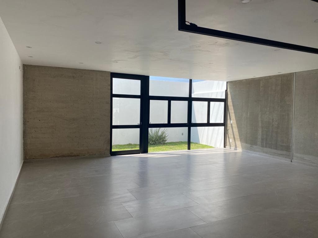 HOUSE FOR SALE IN VALLE IMPERIAL, ZAPOPÁN, JALISCO