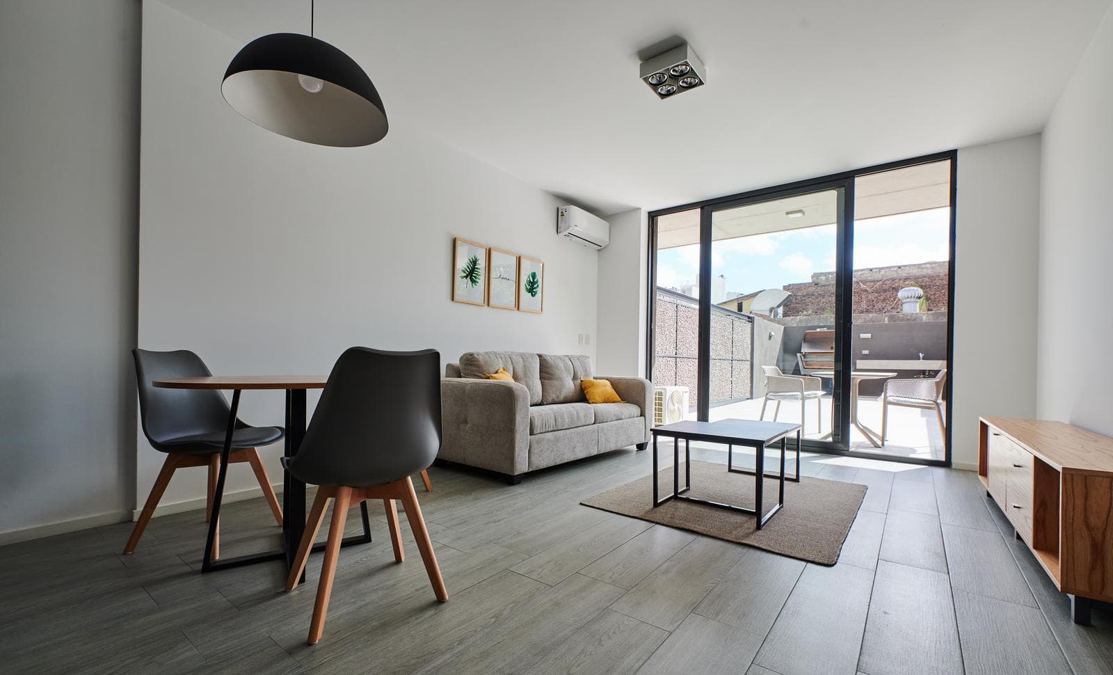 BRAND-NEW STUDIO APARTMENT FOR SALE WITH TERRACE AND PARKING SPACE IN PALERMO HOLLYWOOD