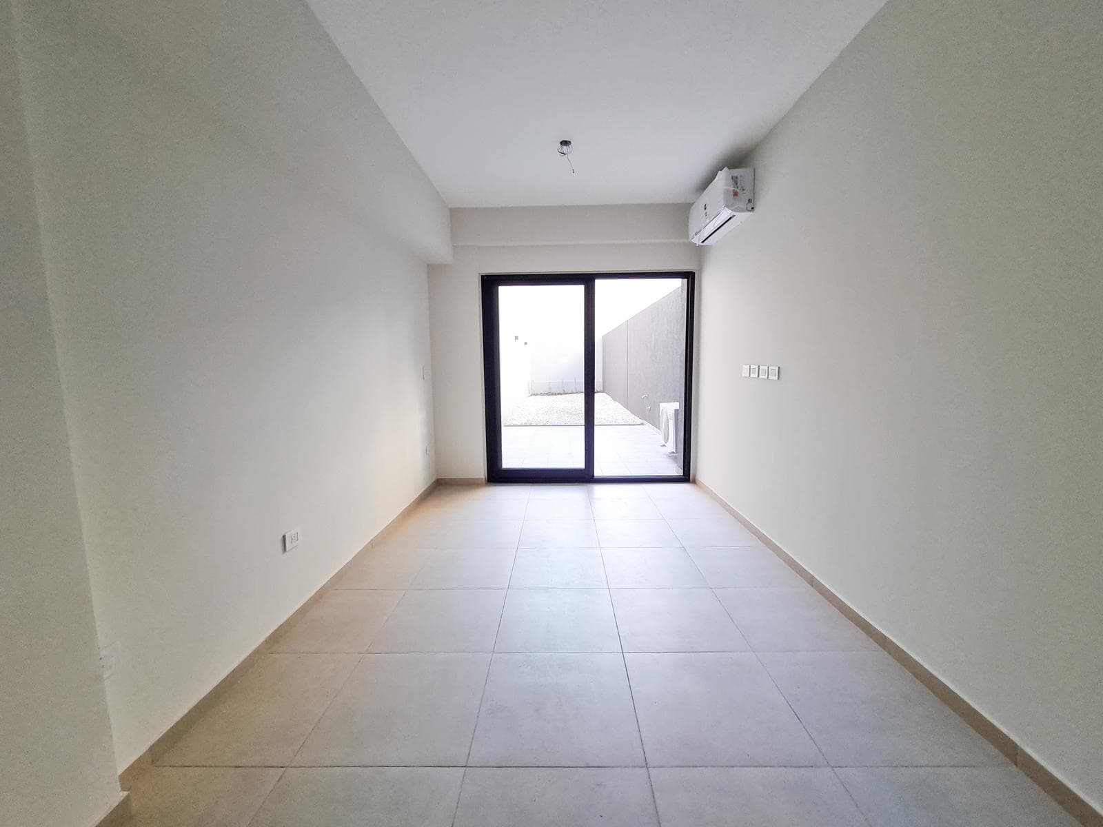 Studio Apartment for Sale in Almagro