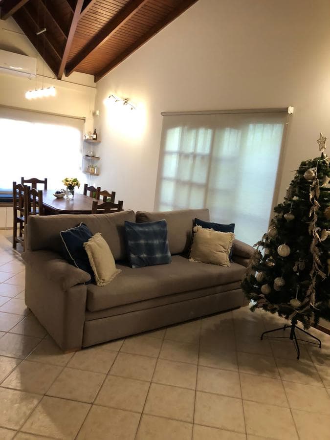 Wonderful house with a pool in the Lambertucci neighborhood, Escobar