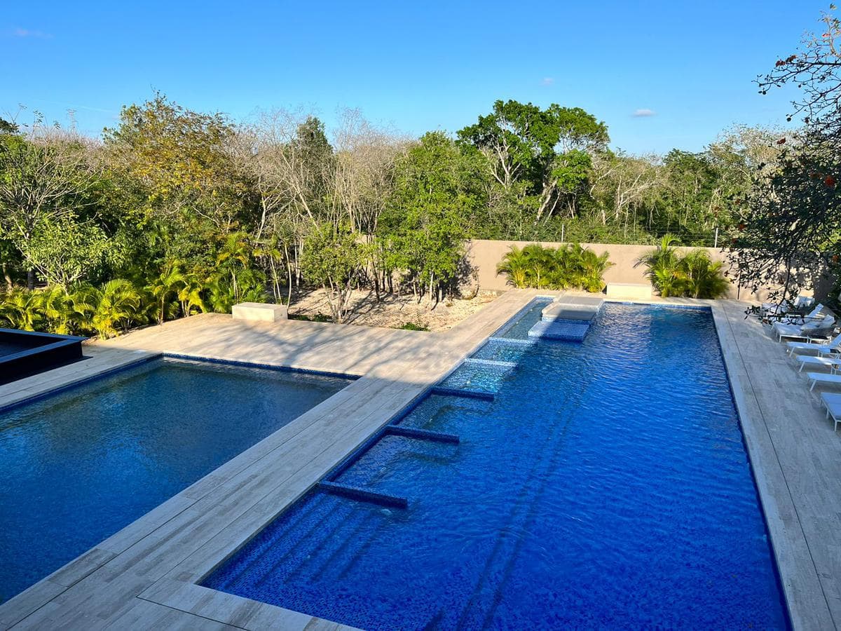 Land for sale in a LUXURY GATED COMMUNITY in Chablekal, Mérida, Yucatán.