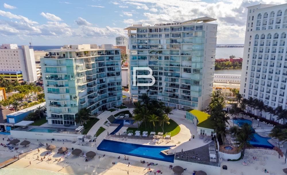 Punta Cancun Apartment for Rent