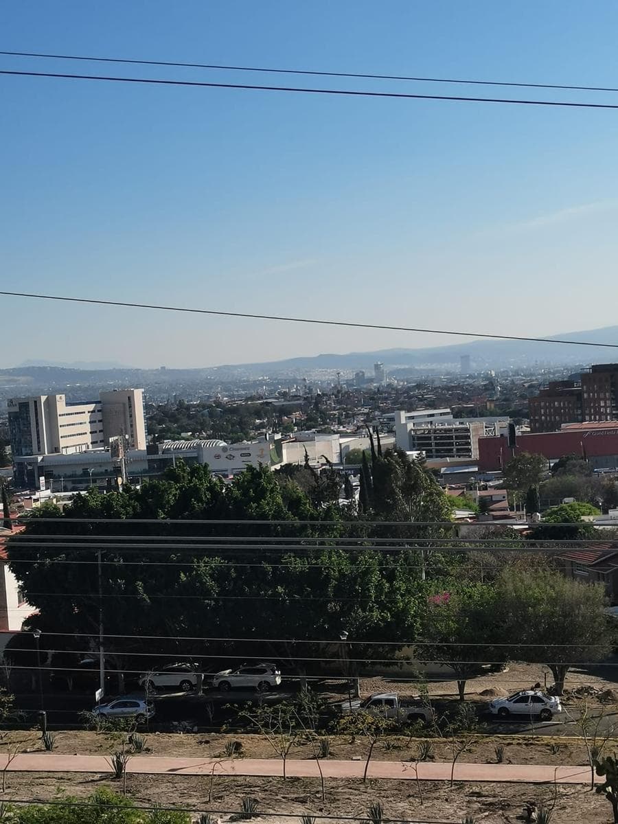 SPACIOUS OFFICE FOR RENT IN A PRIME LOCATION IN QUERÉTARO