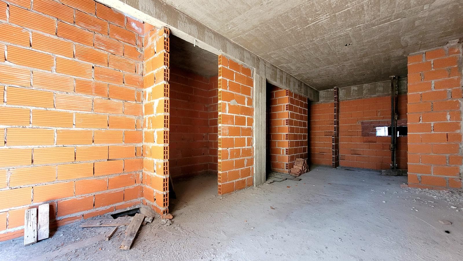 Studio apartment for sale in Almagro - Suitable for professionals