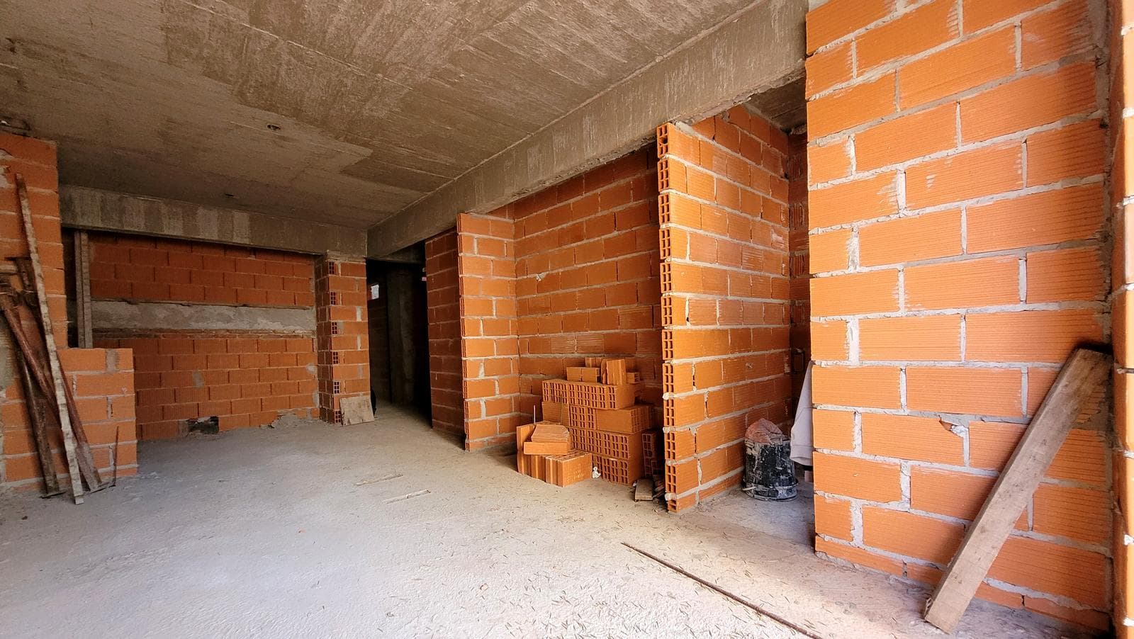 Studio apartment for sale in Almagro