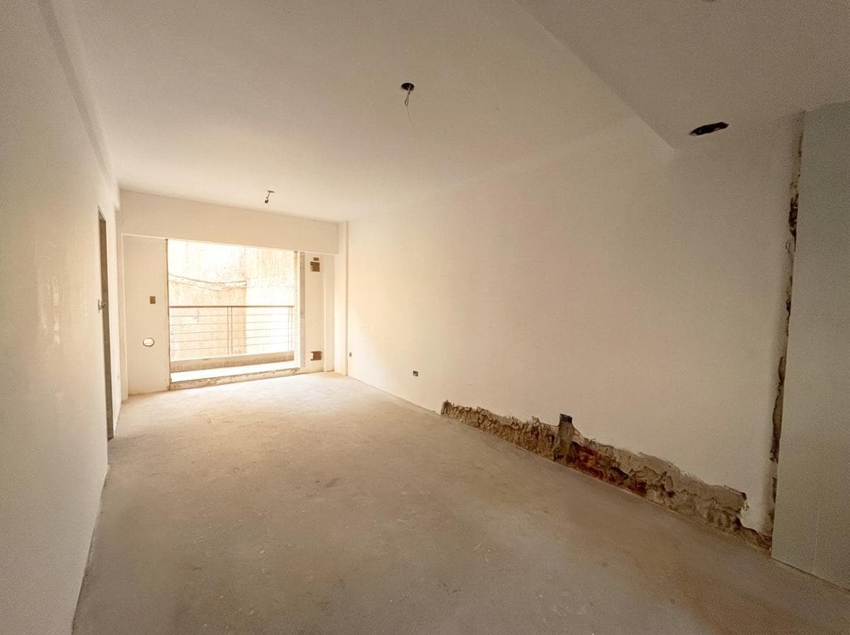 One-room apartment with a balcony and patio - Almagro, for sale
