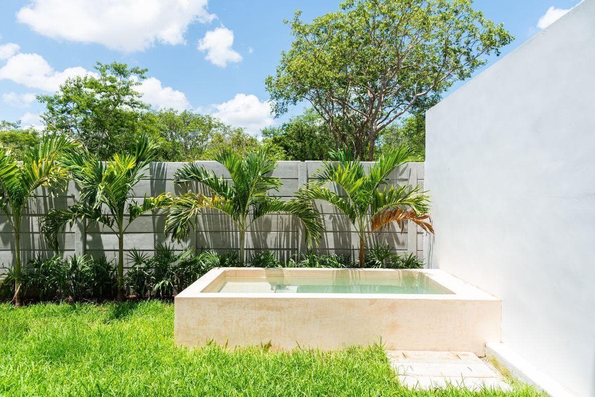 House in northern Mérida, Temozon Norte