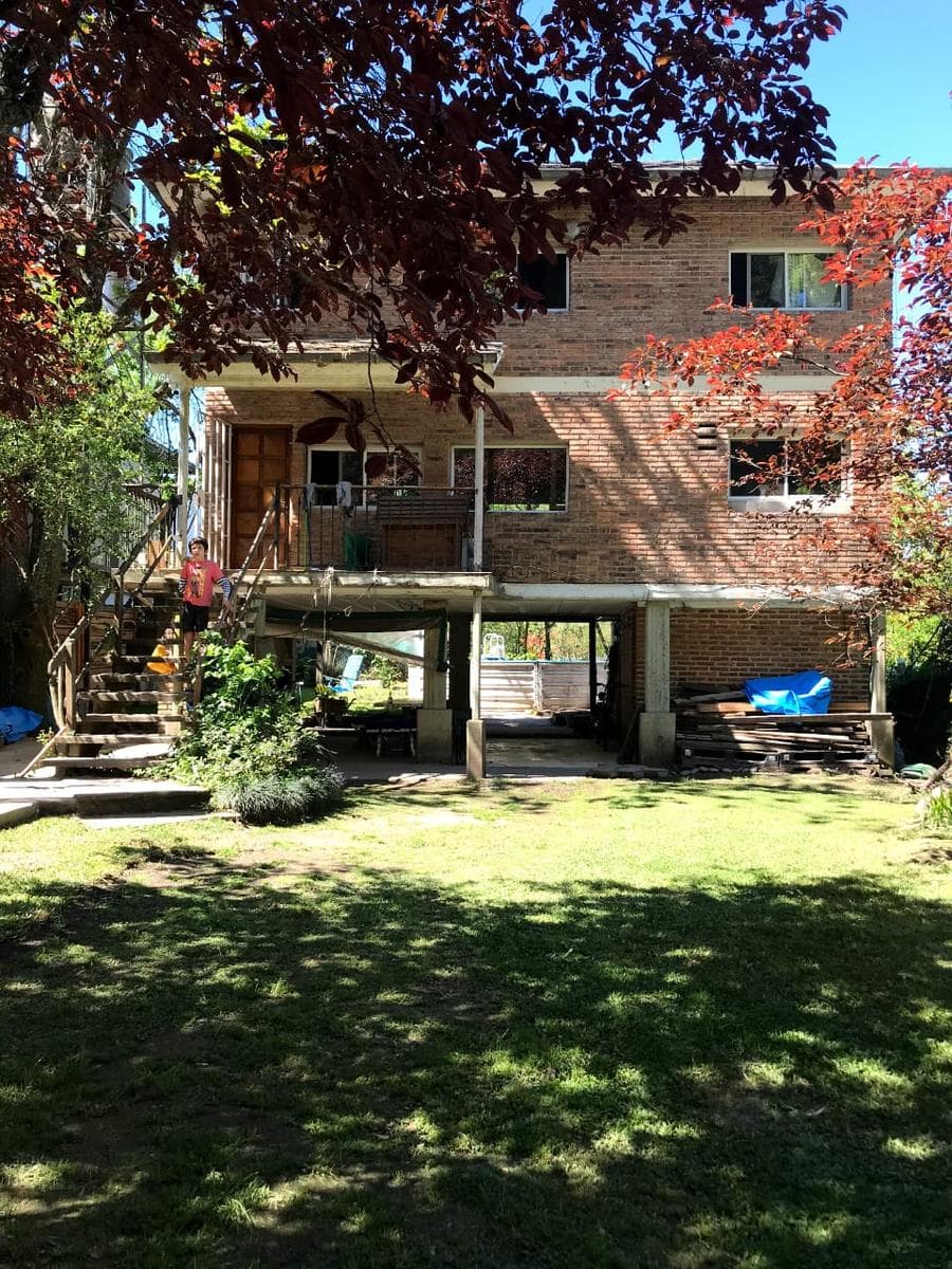 House for Sale in Tigre with a Garden and Pool