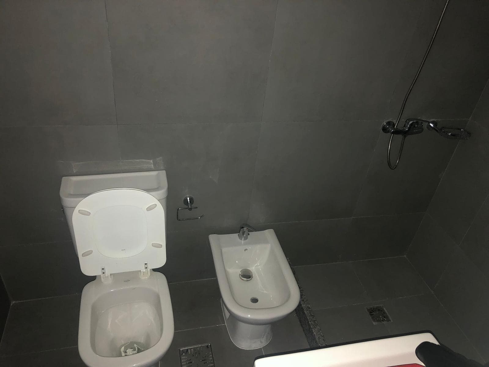Studio Apartment for Rent with a Balcony in Downtown Montevideo.