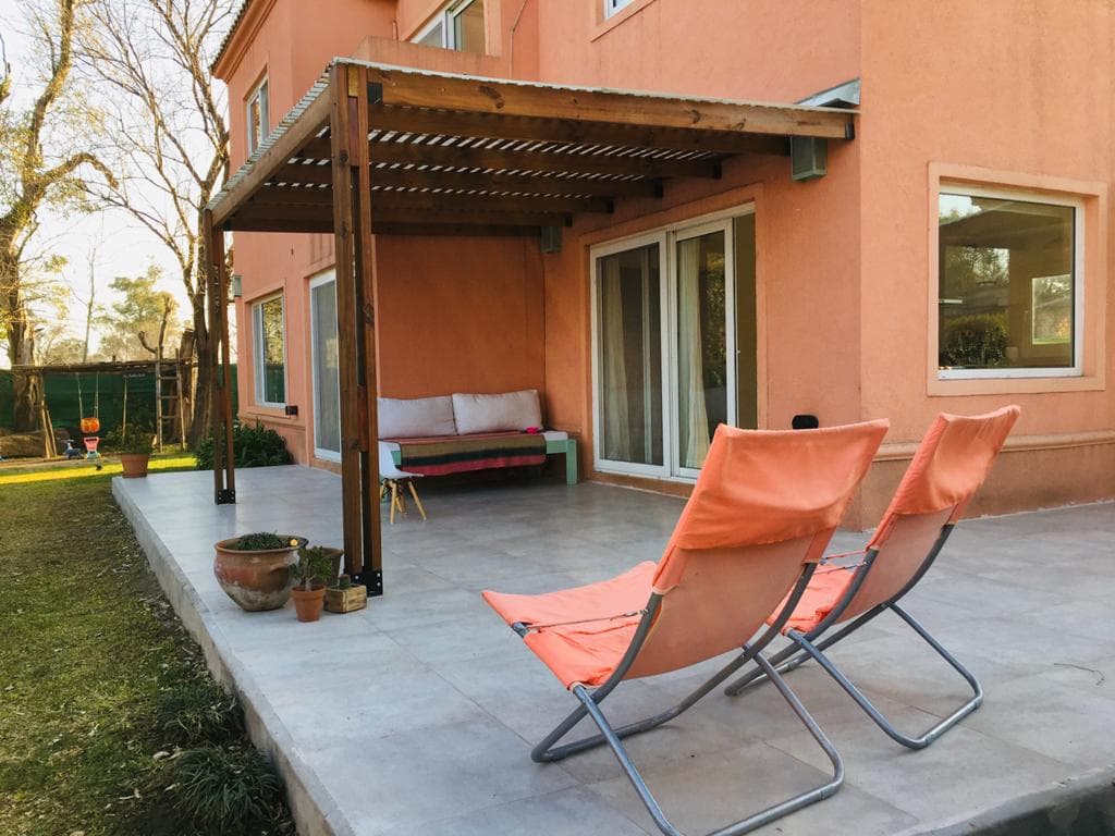 Summer Rentals - Bella Vista
