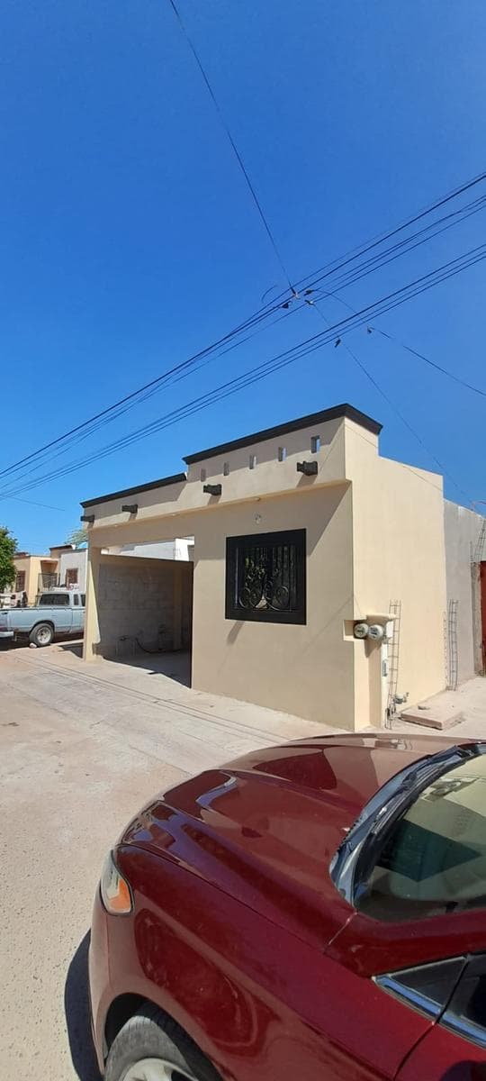 House for Sale in the Los Arroyos Neighborhood