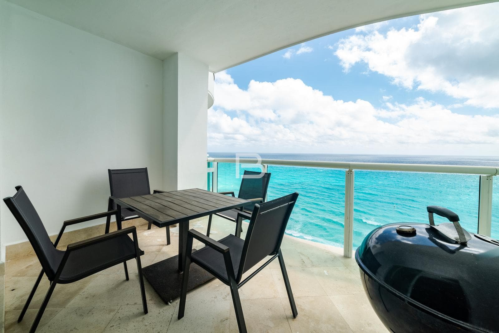 Bay View Grand: Furnished Apartment for Rent
