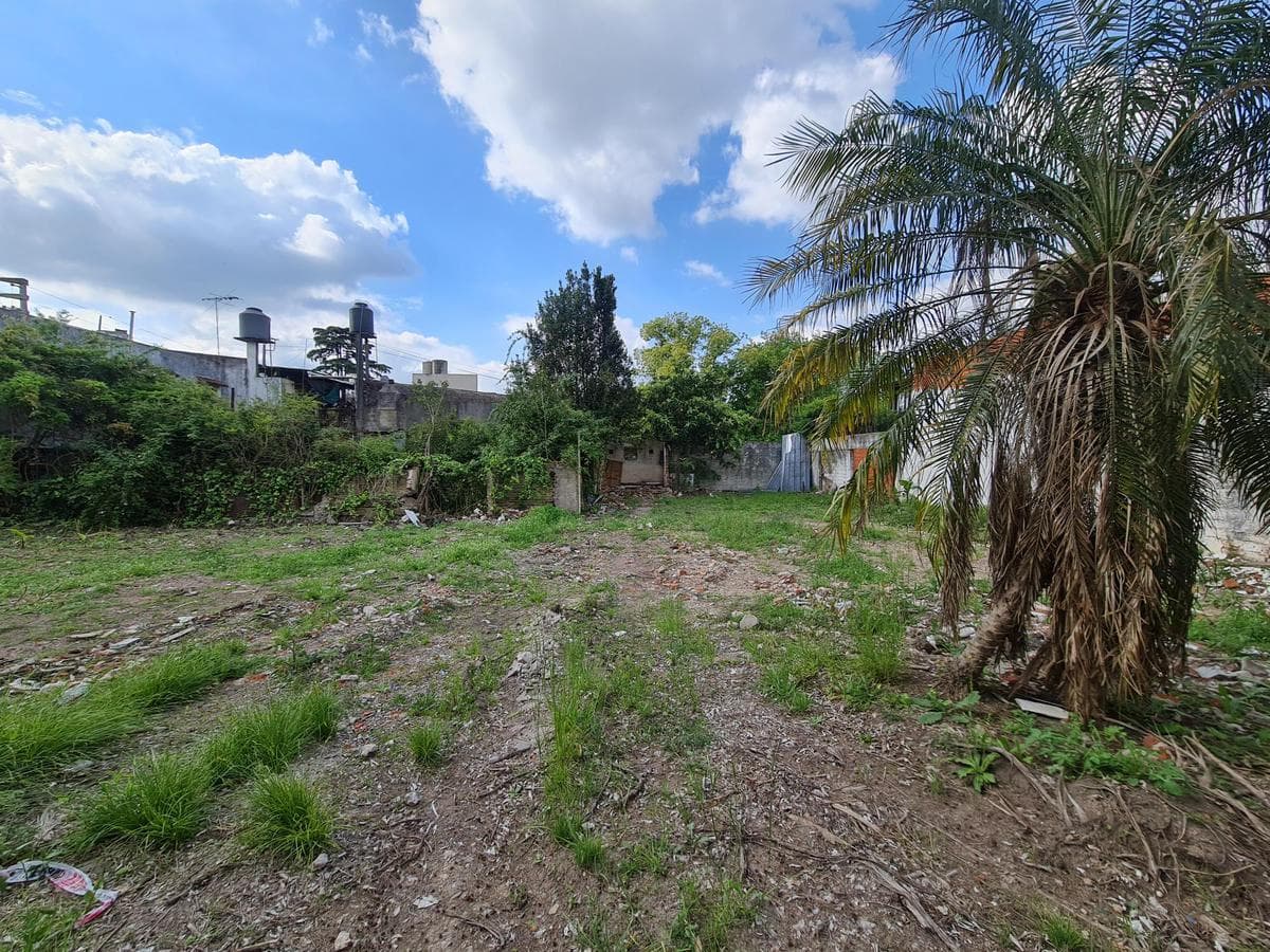 436 M2 CORNER LOT FOR RENT AT THE PUNTO TIGRE ROUNDABOUT - IDEAL FOR COMMERCIAL USE