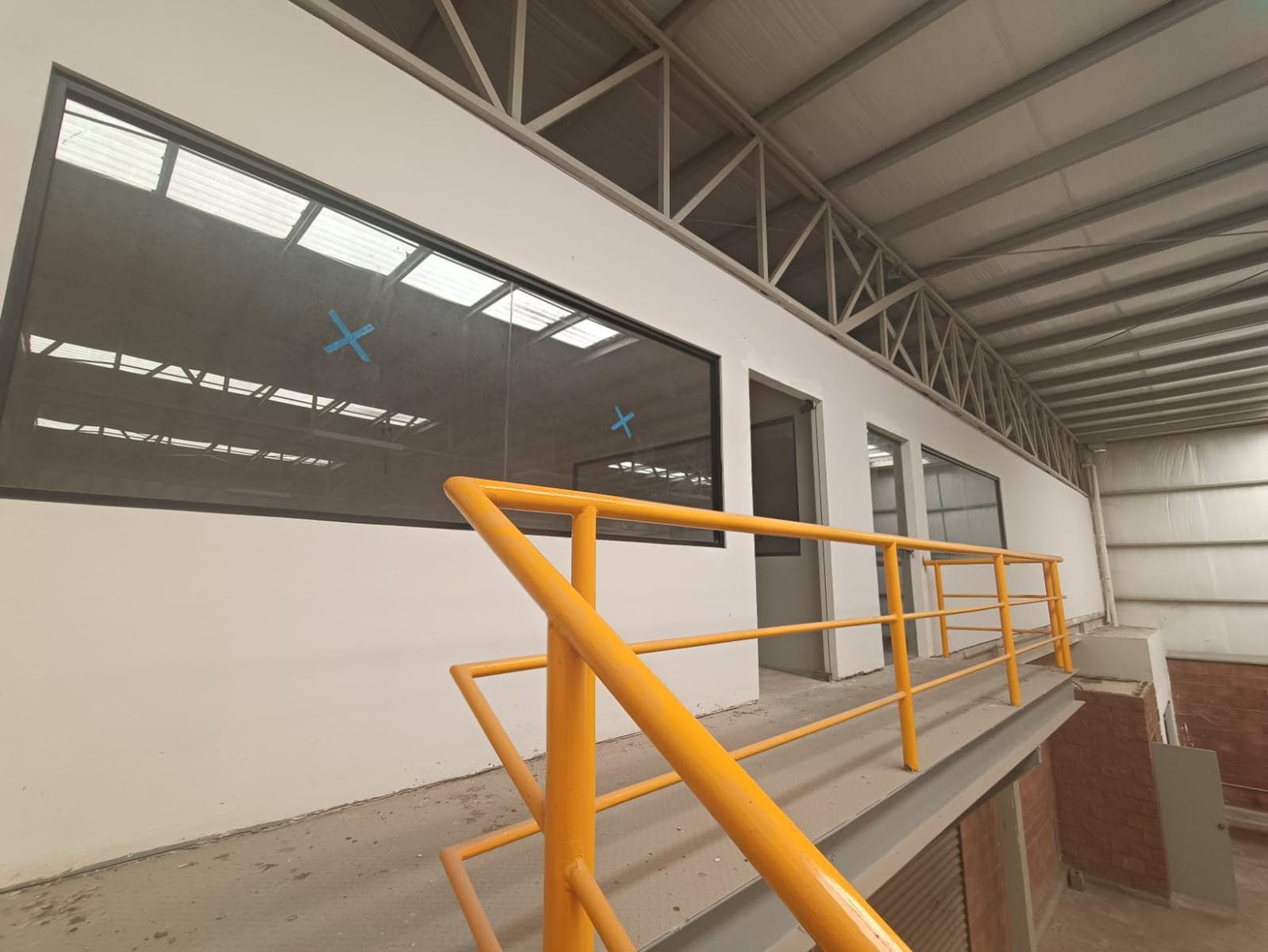 Warehouse for rent in the southern part of the Pedregal de la Villa neighborhood.
