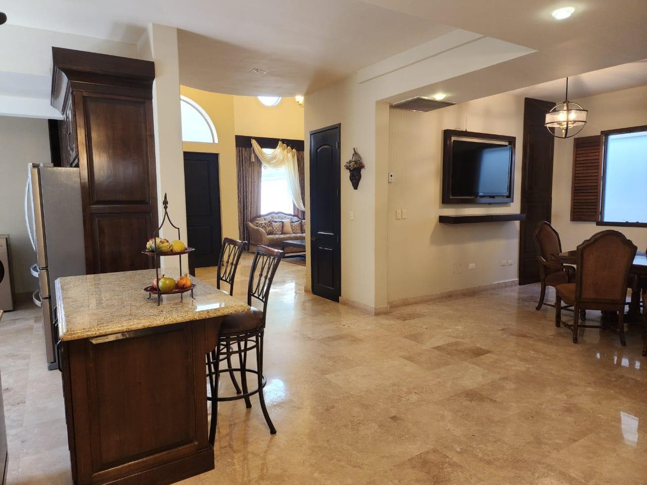 House for Rent in Compostela Residencial