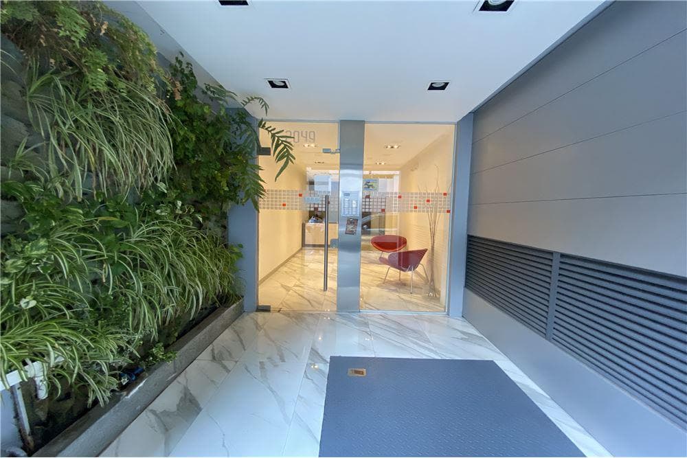 FOR SALE: VERY BRIGHT STUDIO APARTMENT IN BELGRANO