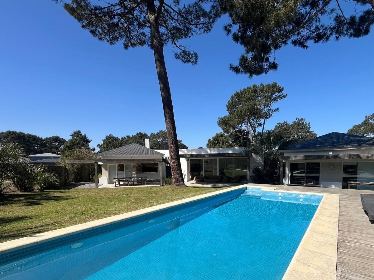 HOUSE FOR RENT IN JOSE IGNACIO "I7 PINAR"