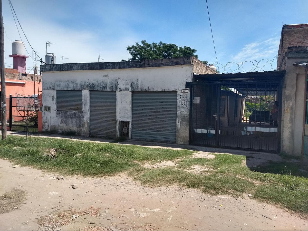House for sale in Gonzalez Catan