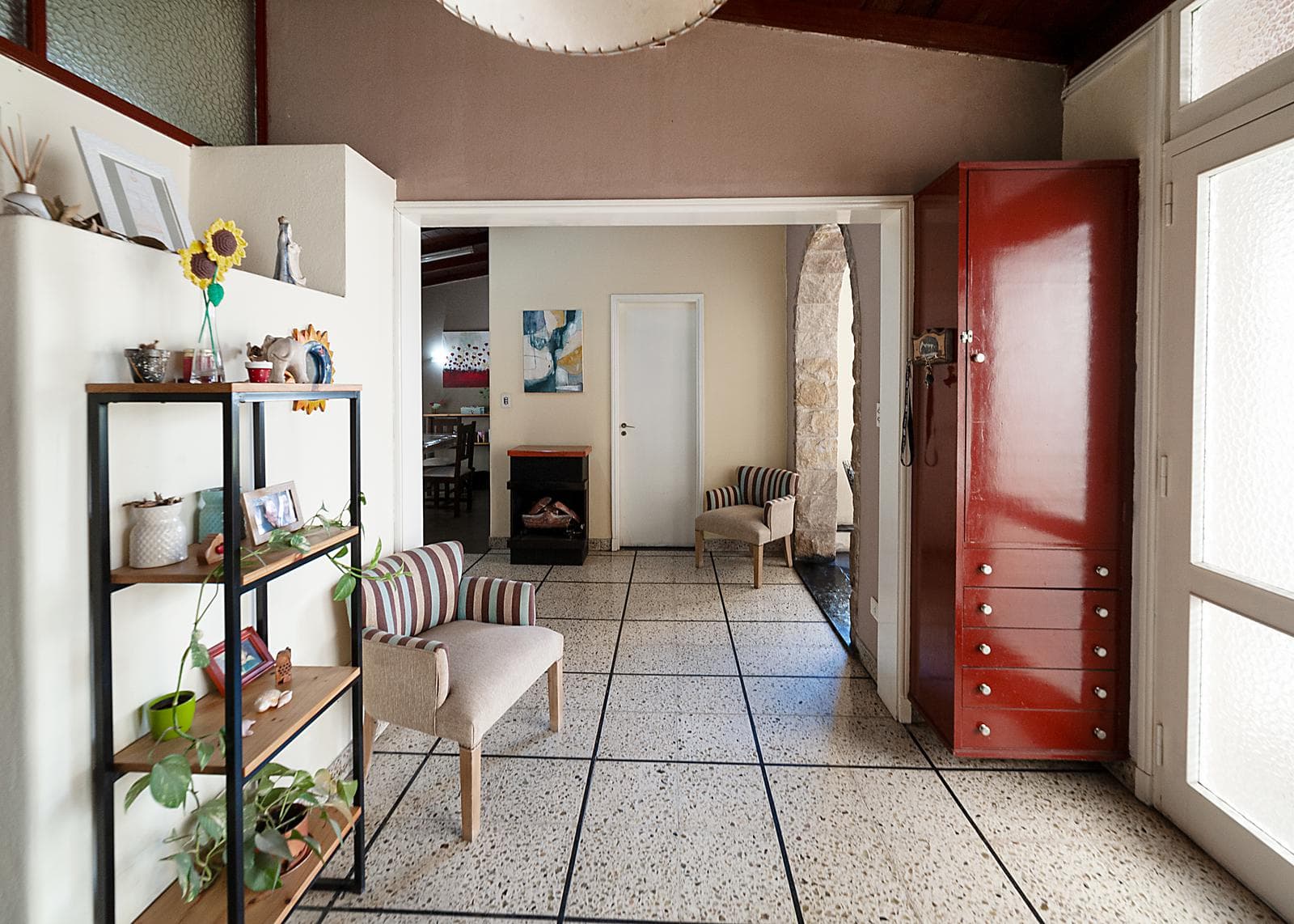 5-Room House for Sale with Commercial Space in Ituzaingó