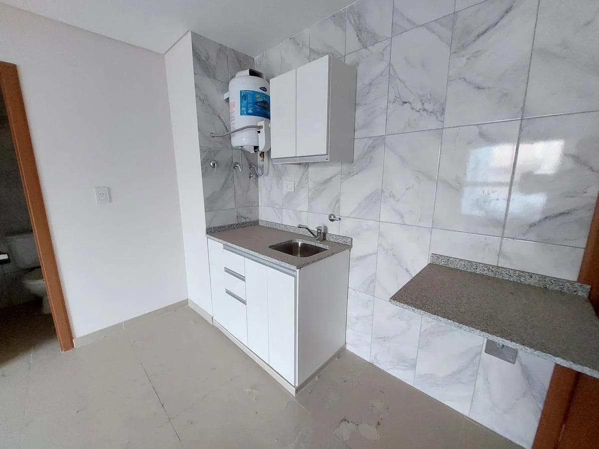 Brand-New Studio Apartment for Sale, Can Be Divided. Martin