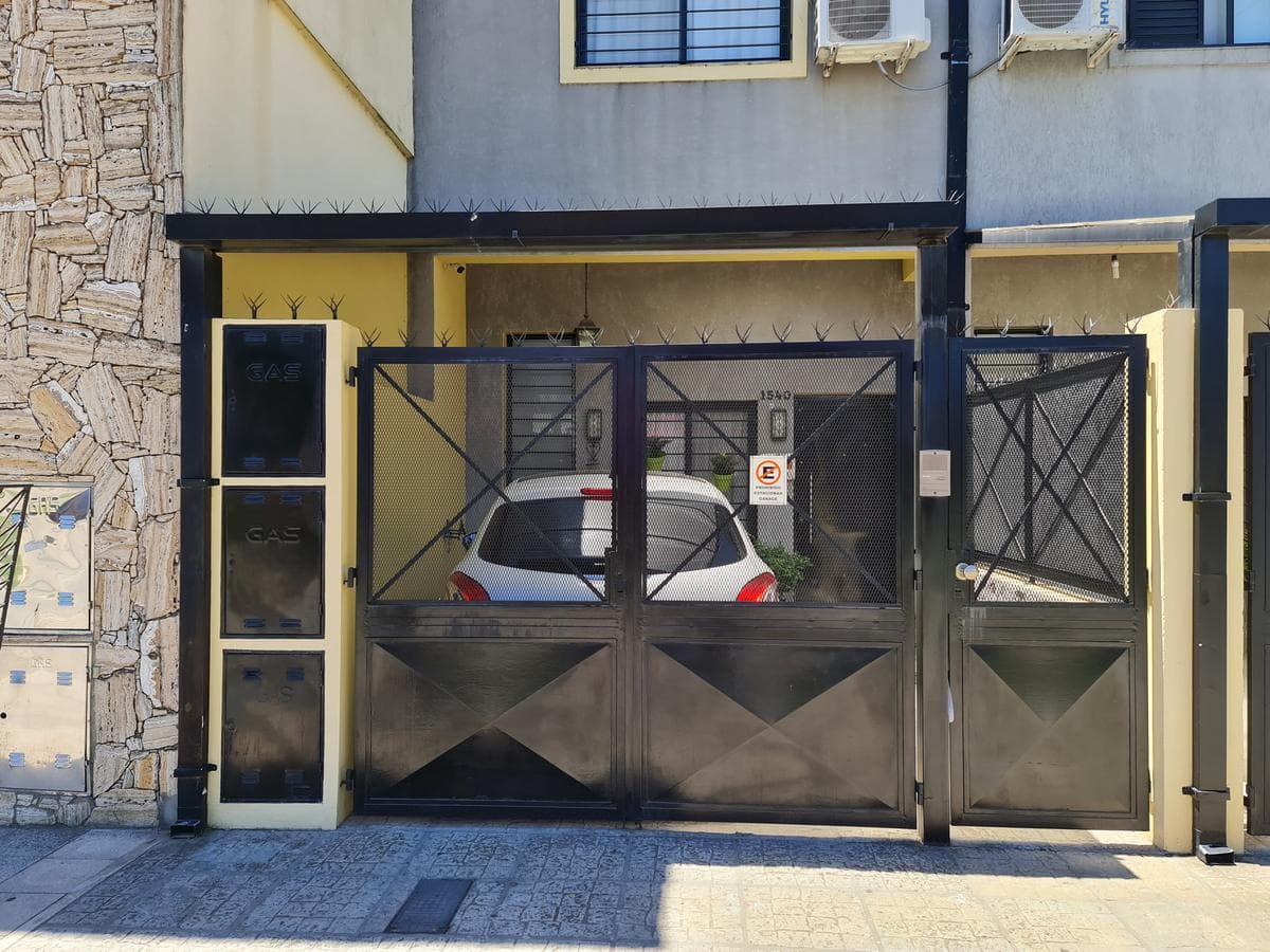 For Sale: 3-Bedroom Duplex in Quilmes