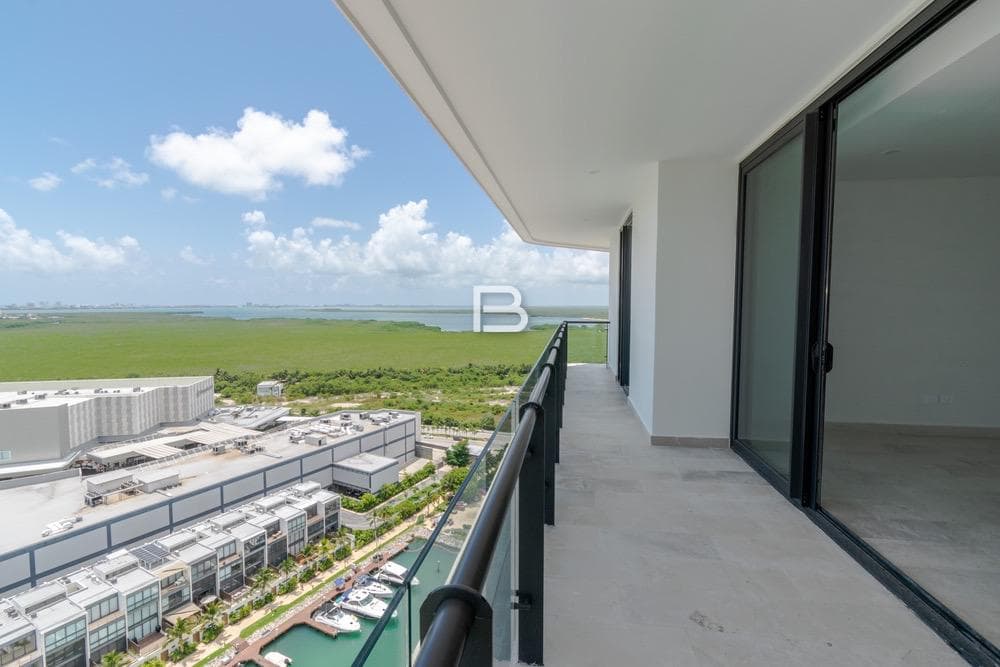 Puerto Cancún Blume Apartment for Sale