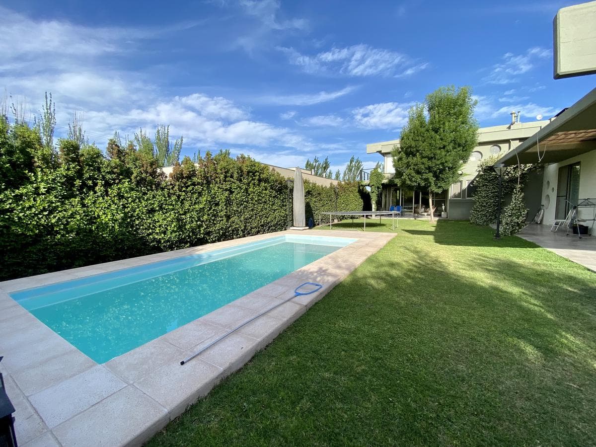 House in the Rincón de Terrada Gated Community - Chacras de Coria