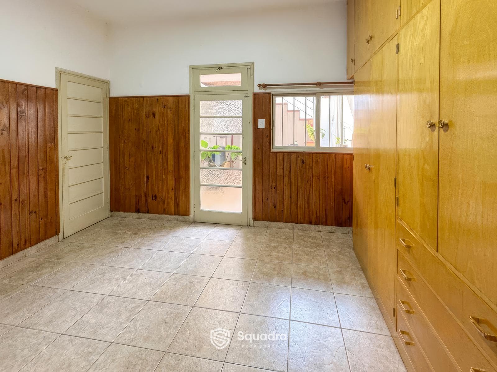 FOR SALE - 2-bedroom house in need of renovation - Echesortu, Rosario.
