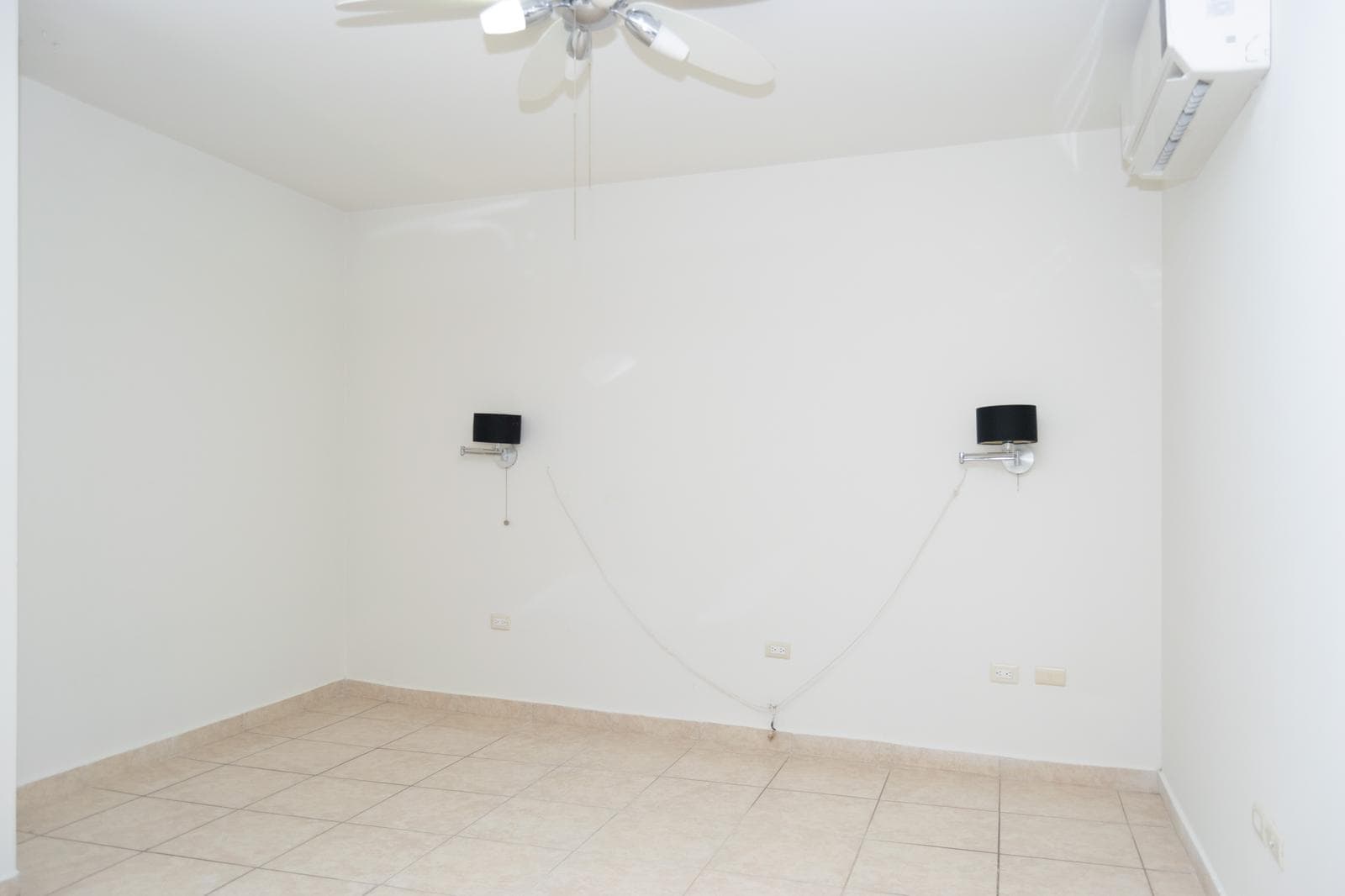 House for Sale in Santa Bárbara Residencial
