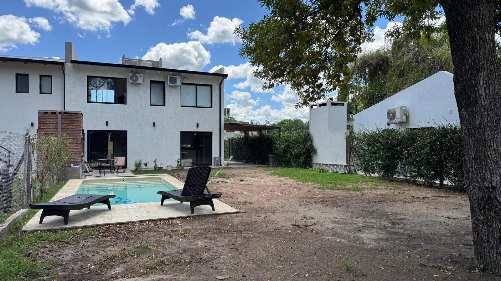 FOR SALE | FINANCING AVAILABLE - 2-bedroom house with a pool - Las Colinas, Funes.