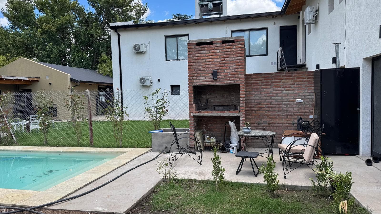 FOR SALE | FINANCING AVAILABLE - 2-bedroom house with a pool - Las Colinas, Funes.