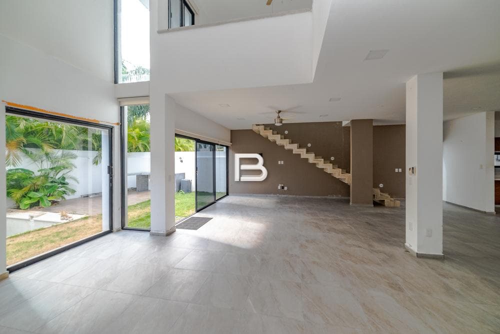 Lagos Del Sol House for Sale