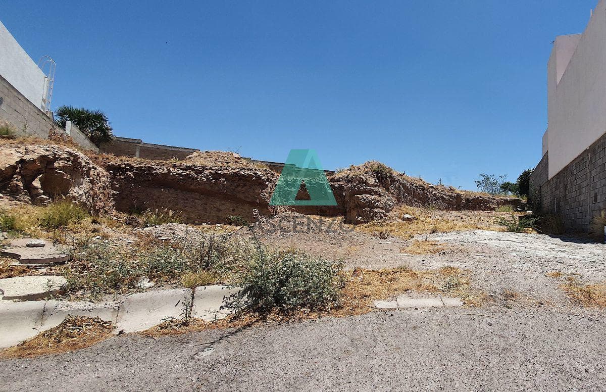 Land Opportunity in Rincon de las Lomas, Slvch