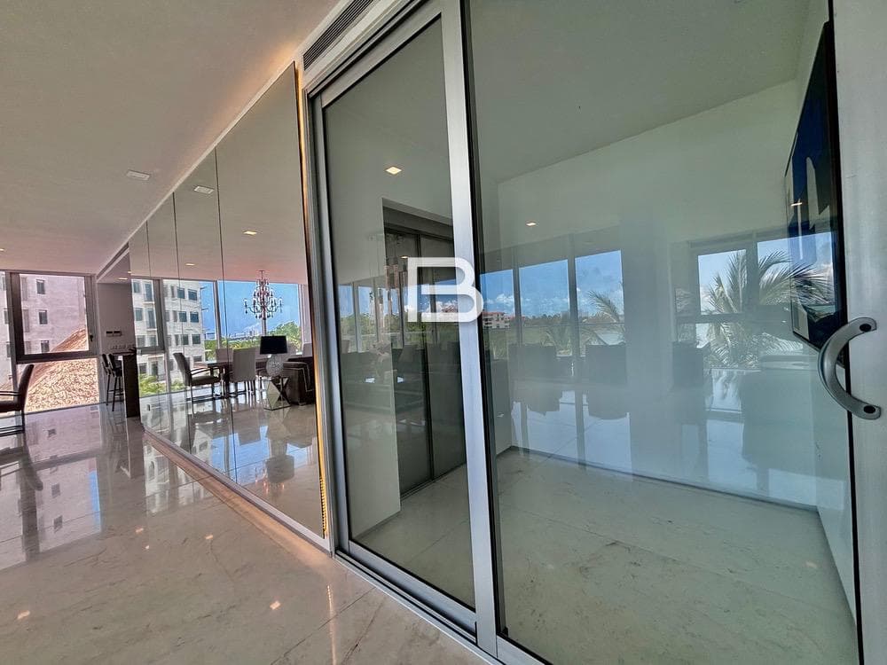 Torres Doradas Apartment for Sale