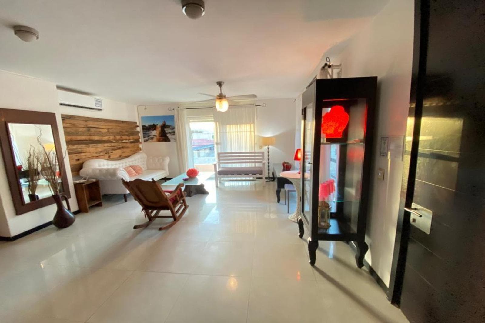 NEW LISTING! BEAUTIFUL 2-BEDROOM APARTMENT IN A CENTRAL LOCATION | PLAYA DEL CARMEN