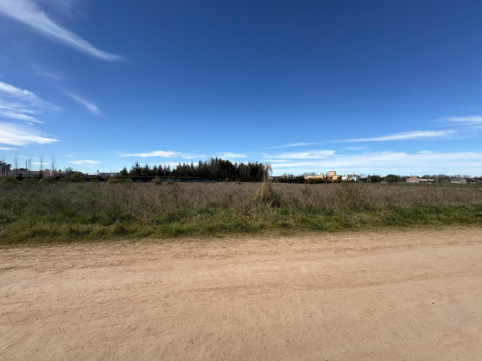 Land for Sale in the Vinelli Neighborhood - Lobos