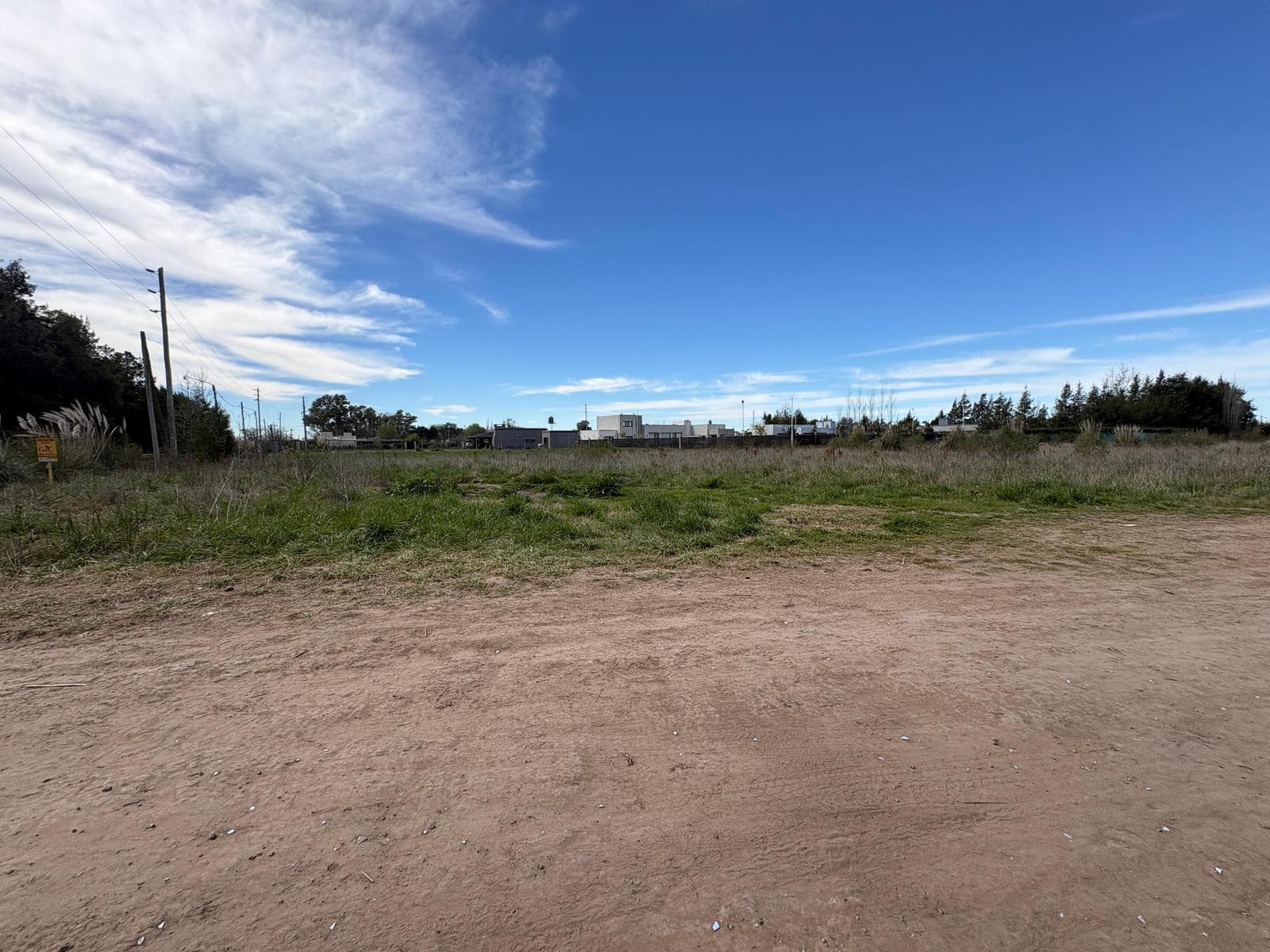 Land for Sale in the Vinelli Neighborhood - Lobos