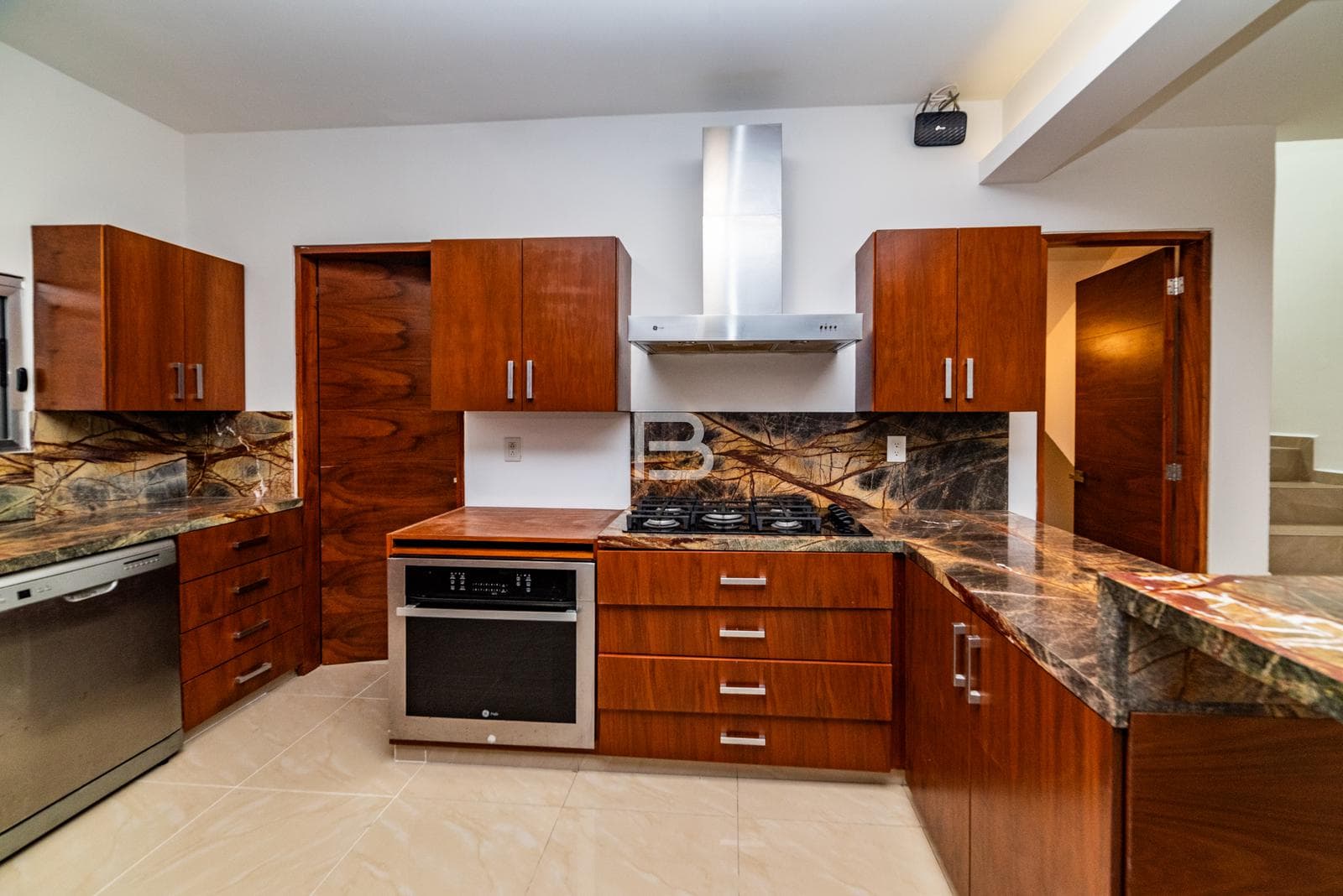 House for Sale in the Palmaris Residential Complex