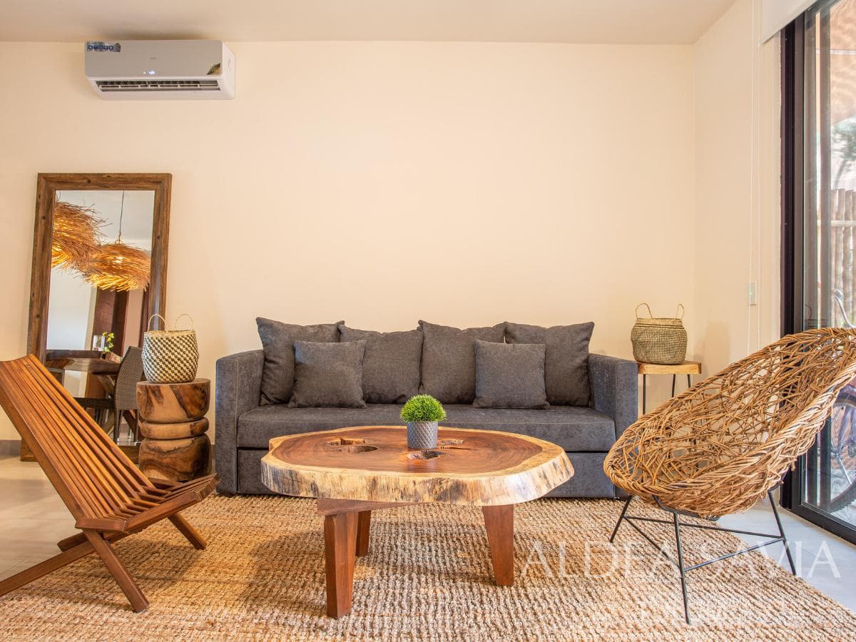 House for Sale, 2 Bedrooms, with Rooftop, Av. 5 Norte, Tulum, Quintana Roo