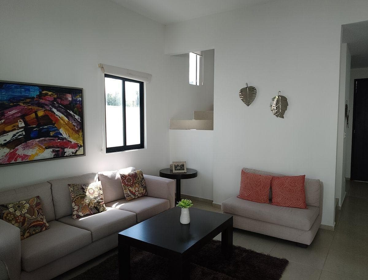 Three-bedroom house for sale in Mérida Real Montejo