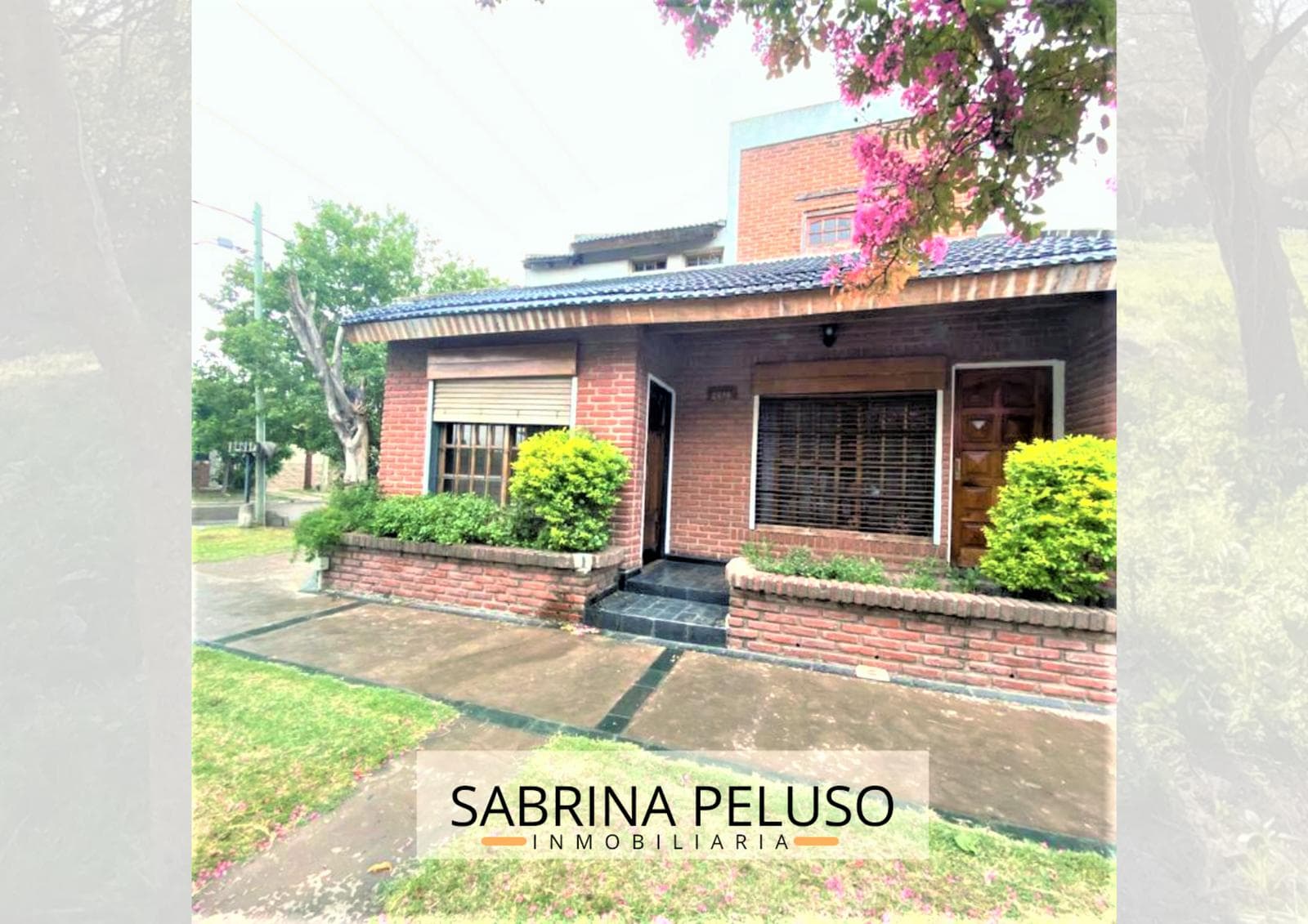 HOUSE FOR SALE IN MERLO