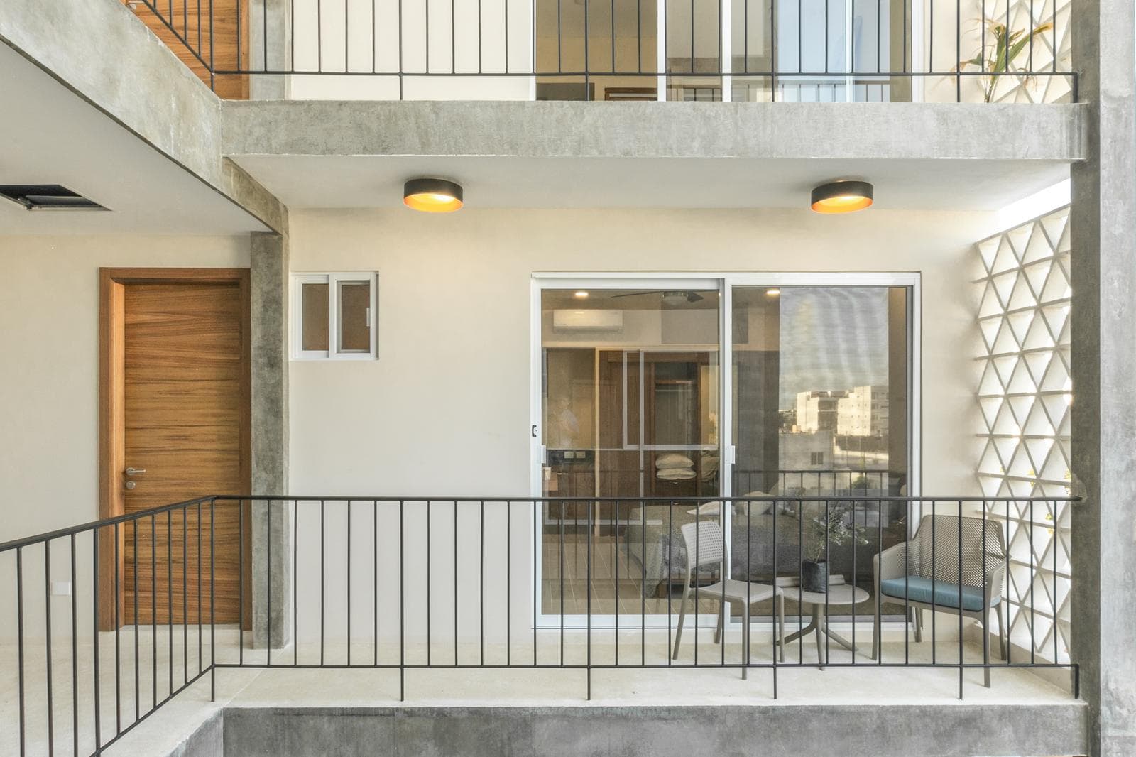 NEW APARTMENT FOR SALE, READY FOR IMMEDIATE OCCUPANCY 2 BEDROOMS, 101 M2 IN PLAYA DEL CARMEN