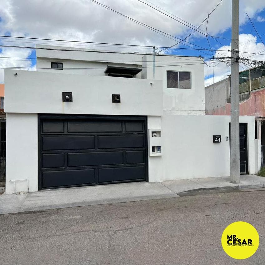 Modern office spaces for sale in Colonia Las Quintas