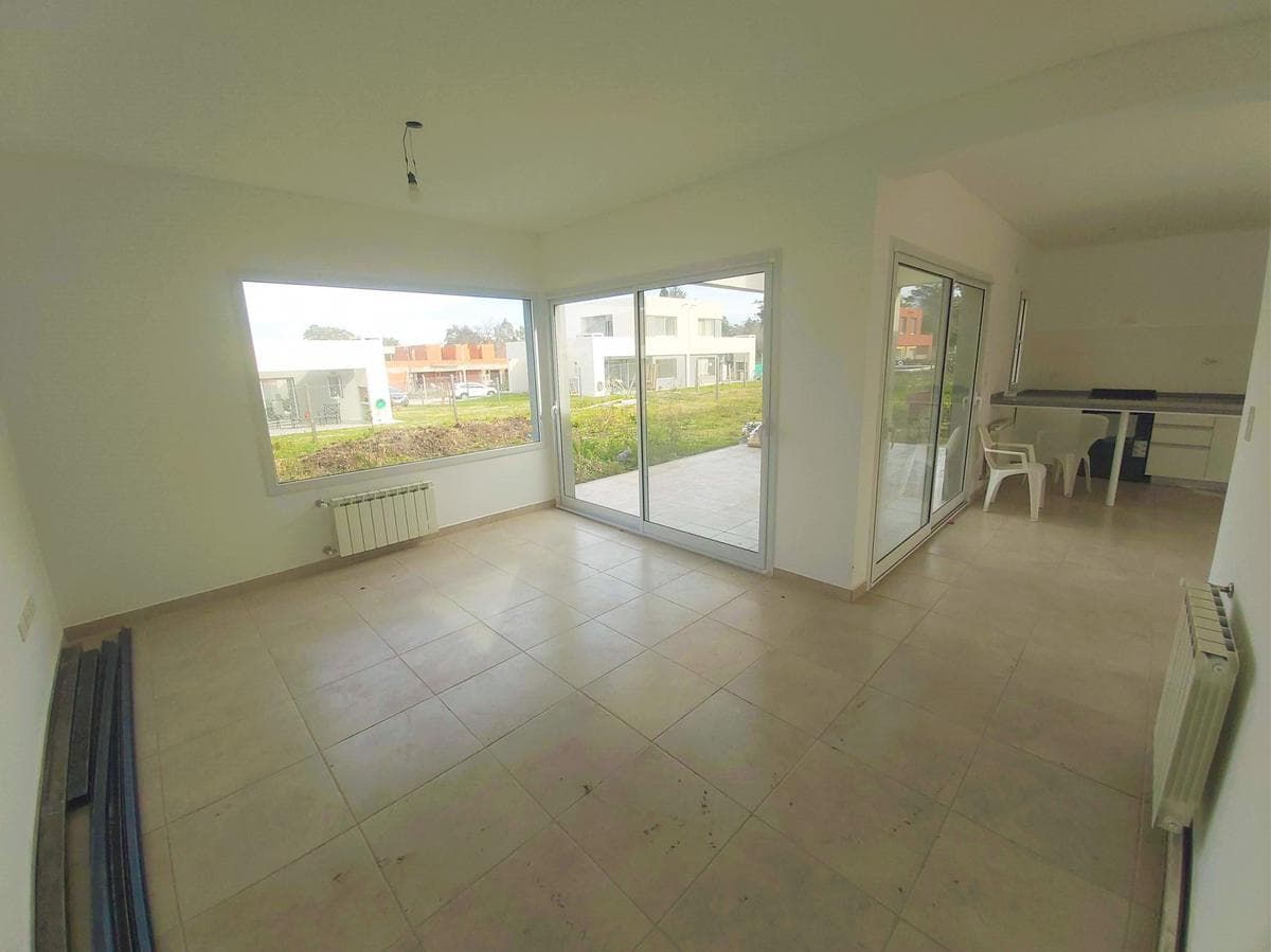 House for Sale in Pilar del Este - Casas del Este
