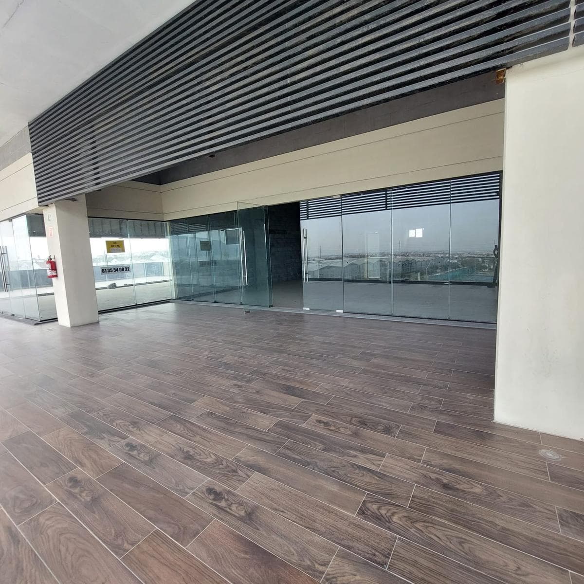 Commercial Space for Rent in Cumbres!!!