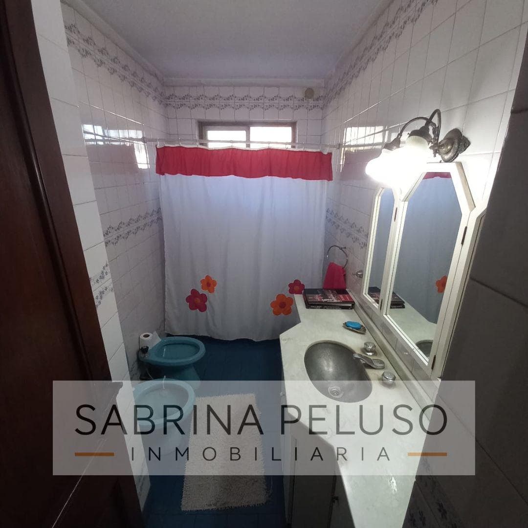 Country House for Sale in La Reja