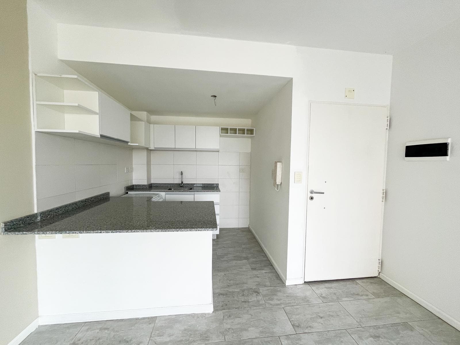 One-room apartment with its own terrace in San Cristobal