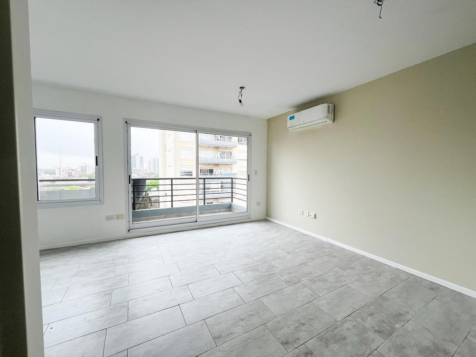 One-room apartment with its own terrace in San Cristobal