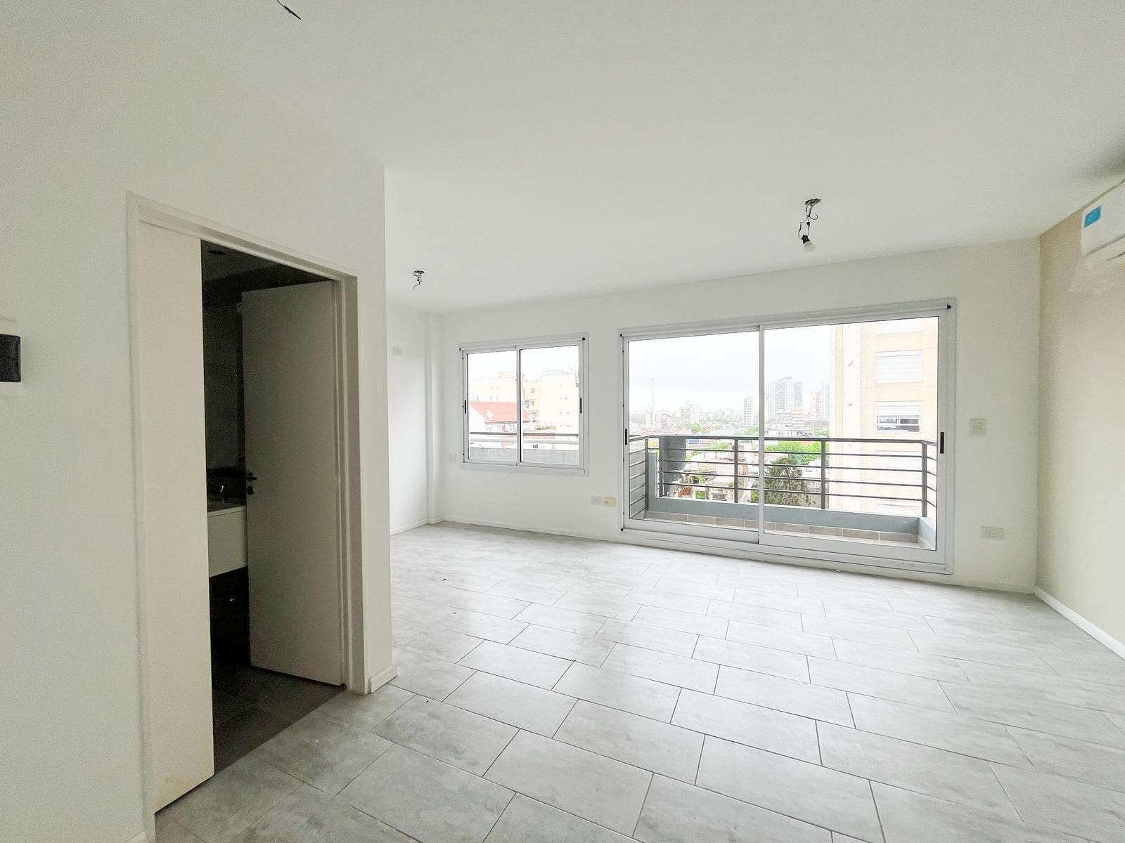 One-room apartment with its own terrace in San Cristobal