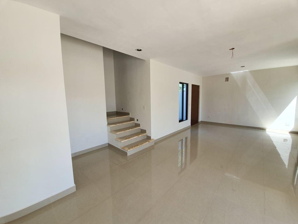 House with a SPACIOUS YARD north of Mérida, Conkal